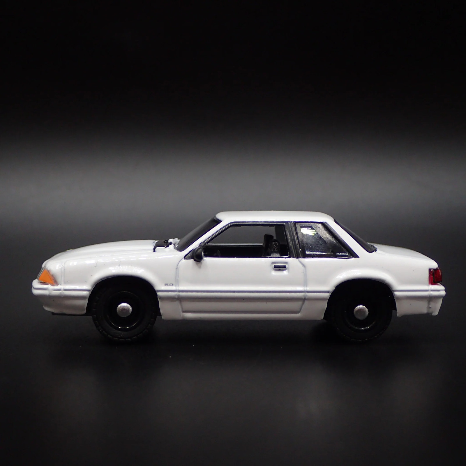 1987-1993 FORD MUSTANG NOTCHBACK FOX BODY 1:64 SCALE DIORAMA DIECAST MODEL CAR