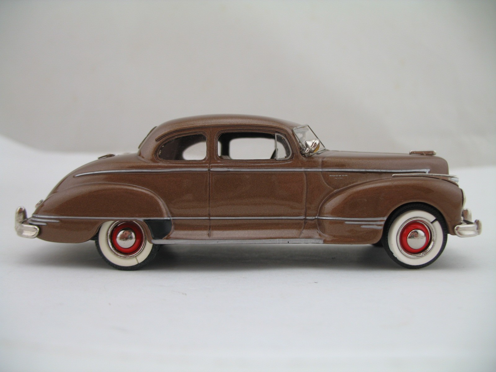 Minimarque 1:43 Model GRB 07: 1940s or 1950s Hudson Commodore Six Coupe, Box, LE