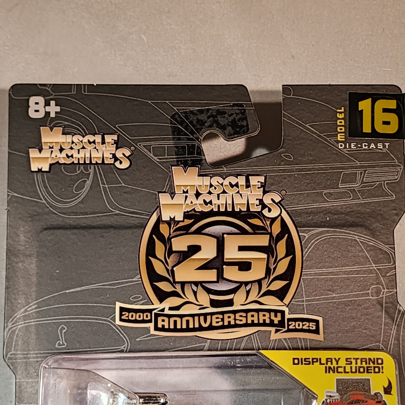 Muscle Machines 25th Anniversary 1961 Cadillac Die-Cast Car Model # 16