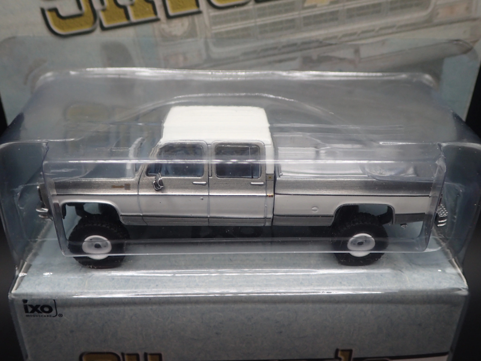 2026 IXO 1978 CHEVROLET SILVERADO K30 CREW CAB RAW CHASE 1:64 DIECAST MODEL CAR