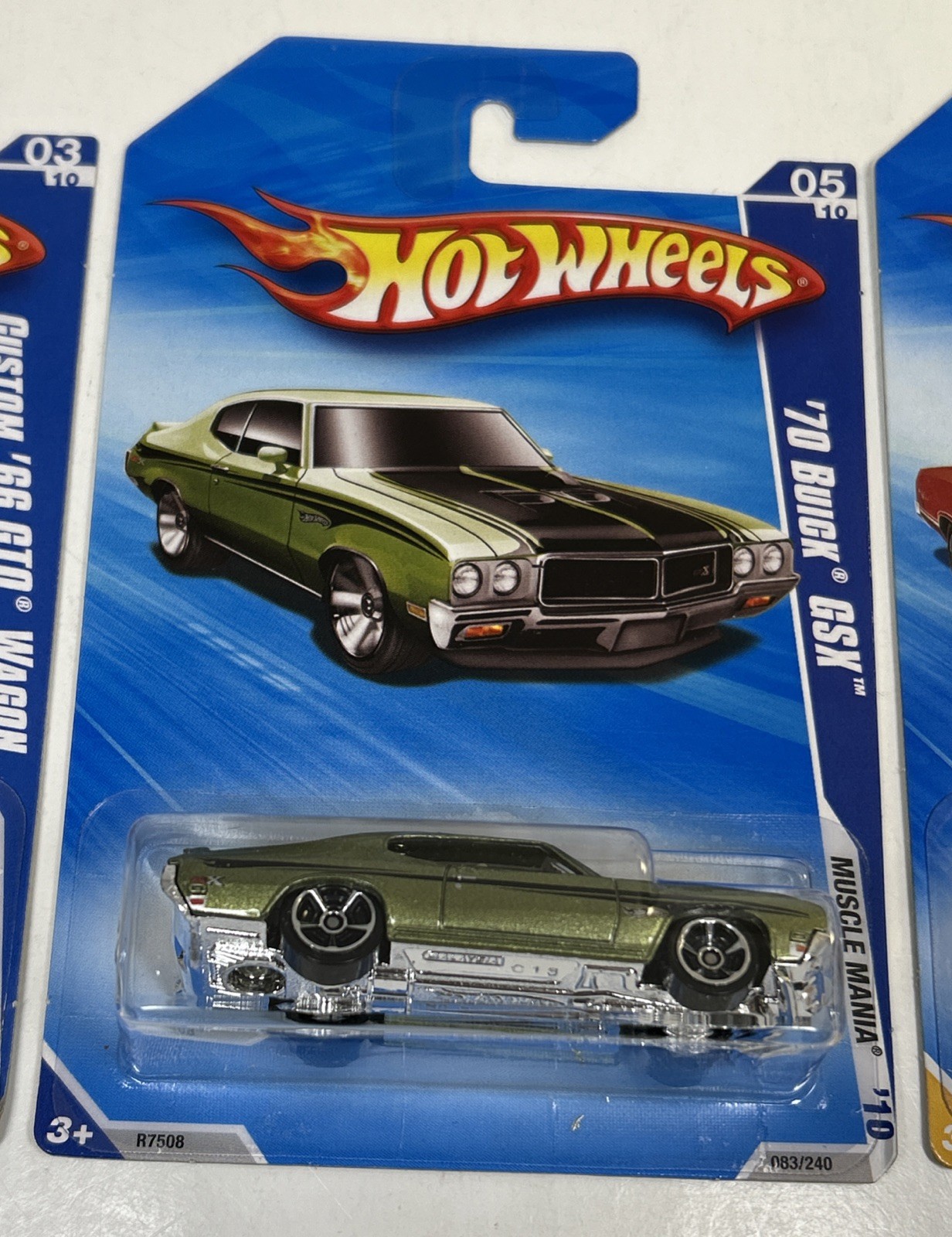 Hot Wheels 2010-011 GTO Wagon Red, Yellow, Buick, Chevelle, Firebird Lot 5