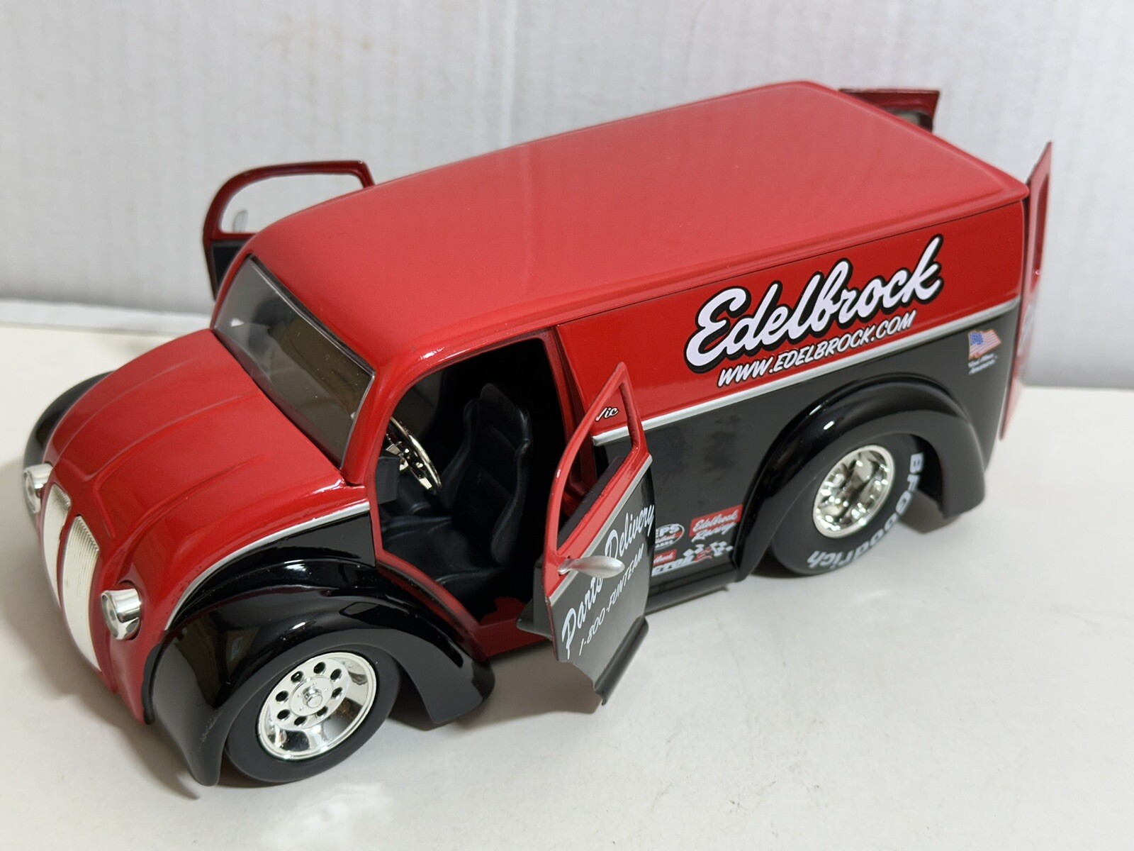 JADA DUB DIV CRUISER EDELBROCK RED / BLACK 1:24 DIECAST MODEL CAR NEW NO BOX