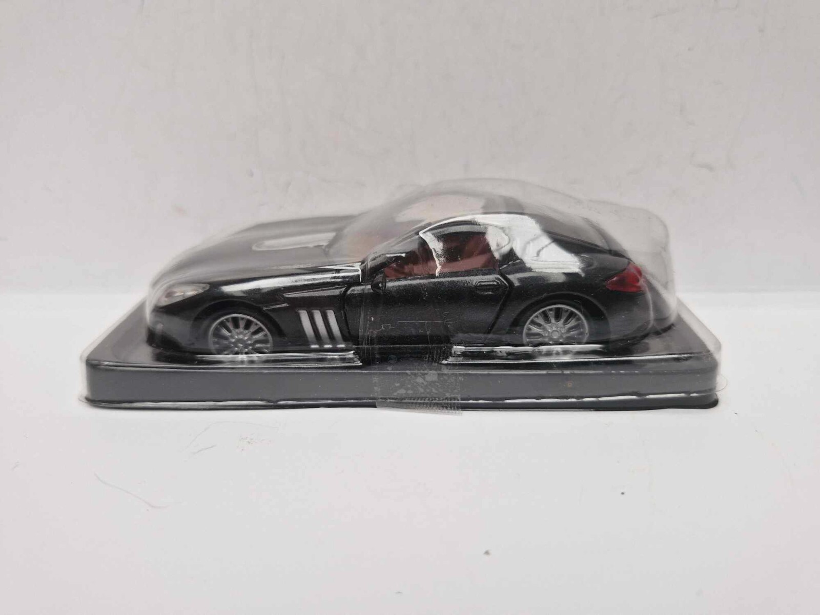AMERCOM Peugeot 907 V12 Concept Car 2005 Die Cast Polish Edition 1:43 MIB Ori…