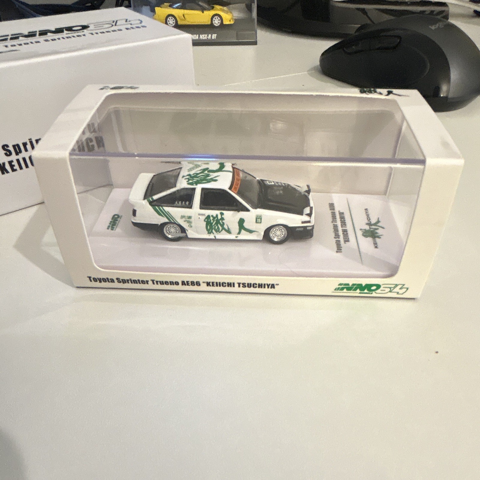 INNO64 1:64 Keiichi Tsuchiya Toyota Sprinter Trueno AE86 1983 Diecast w/ Case