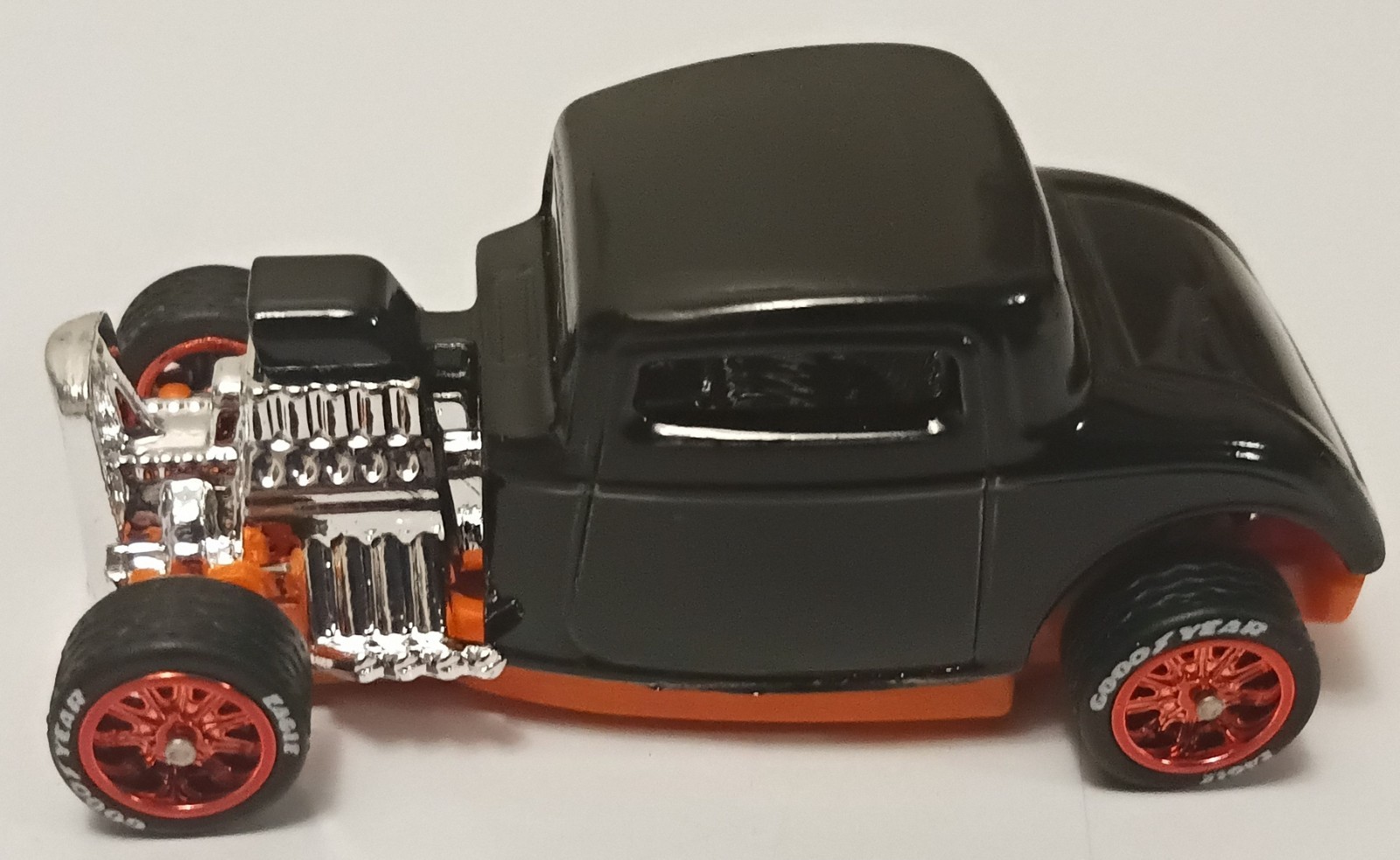 Hot Wheels: ’32 Ford (Gone in Sixty Seconds Series 2-Biwa)