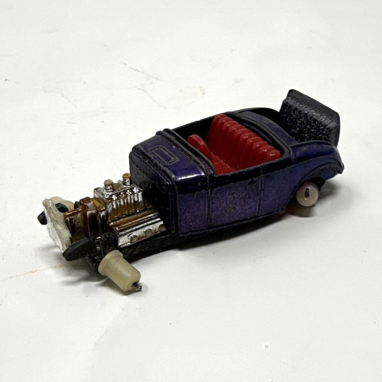 Johnny Lightning Topper Custom ’32 Ford 1932 Purple/Red Diecast Car 1:64
