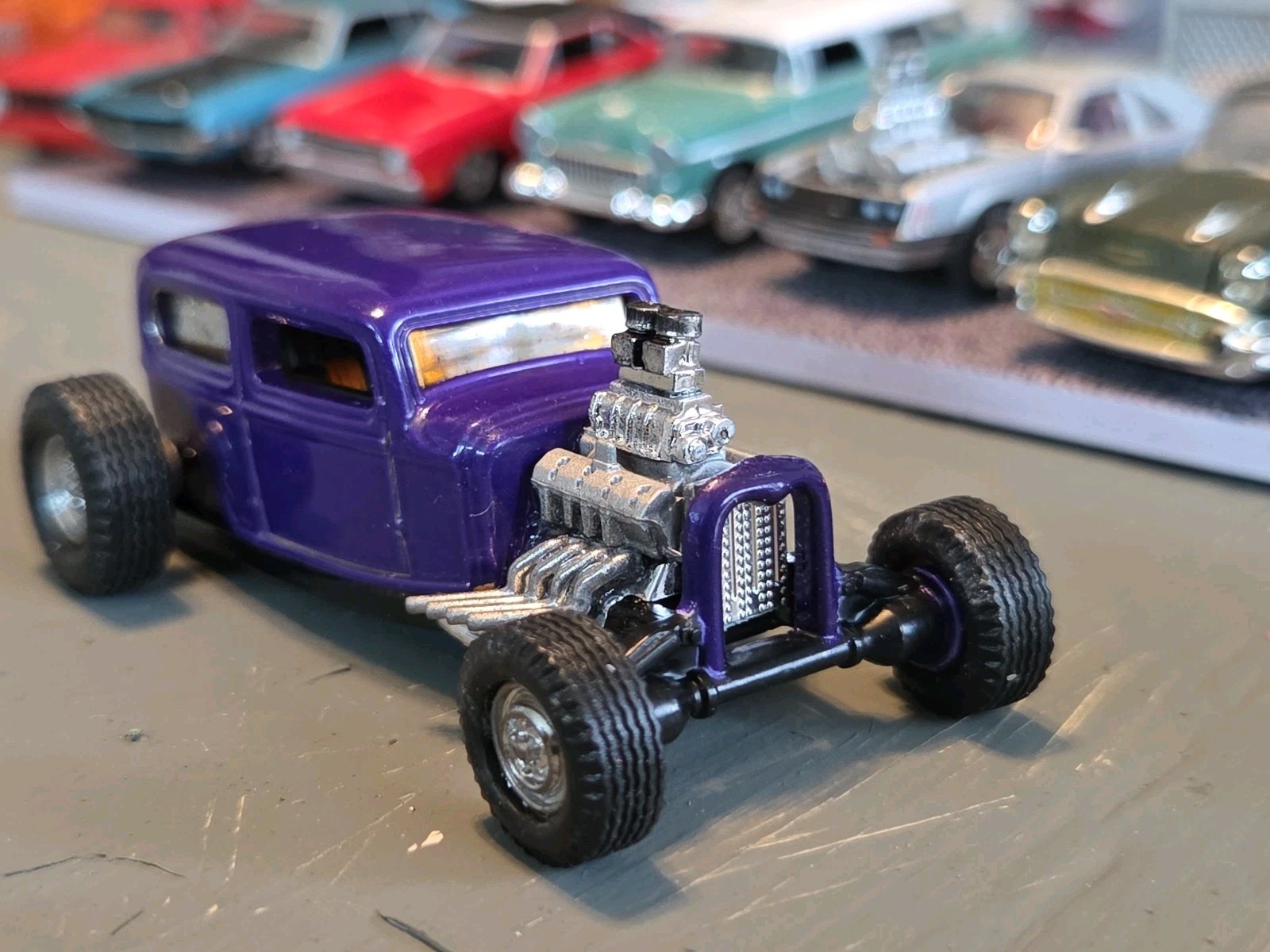 Custom 1:64 street Rat Rod lowered hot FORD chopped panel paddy wagon HotWheels