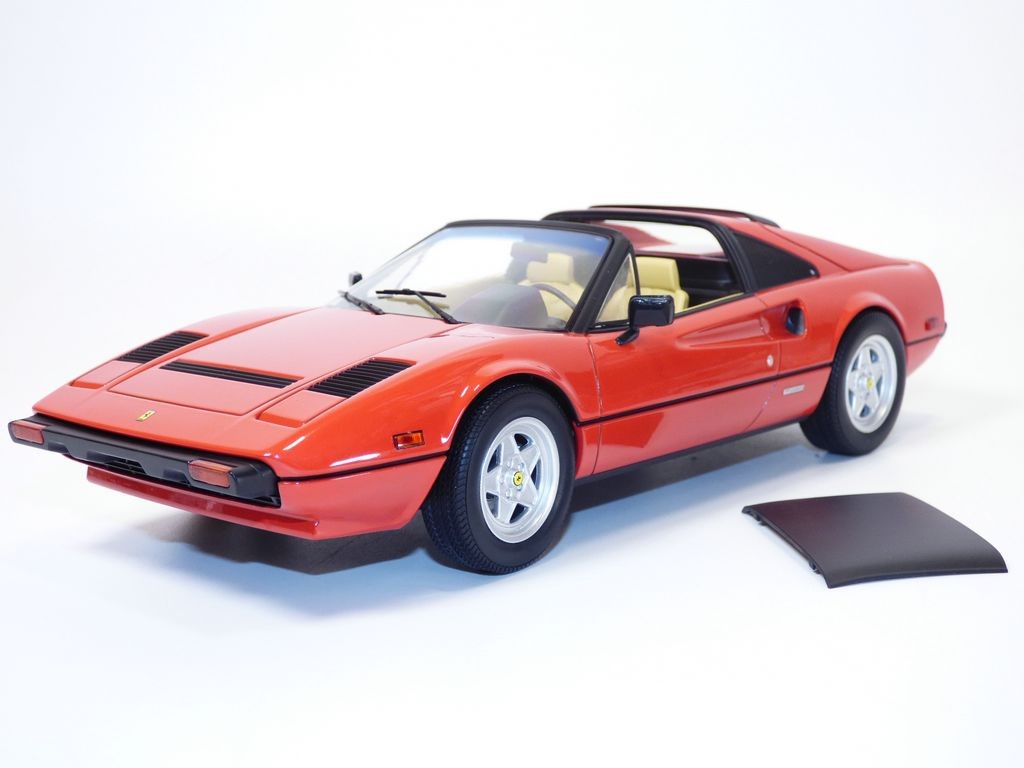 FERRARI 308 GTS rouge 1/18 film Magnum 1982
