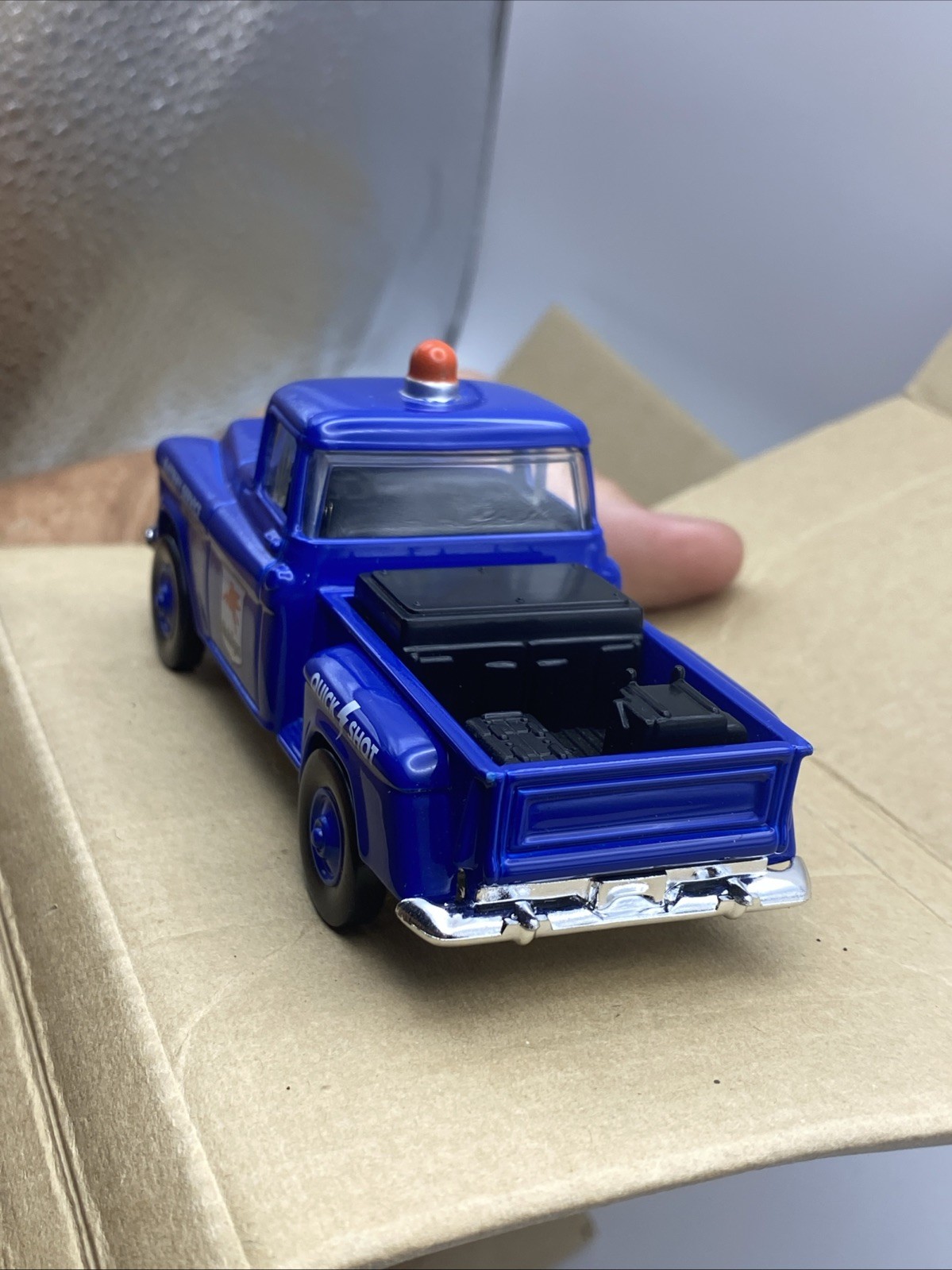 Lot of 2 Franklin Mint 1:43 1953 Ford F-100 Service Trucks Tow Battery NIB