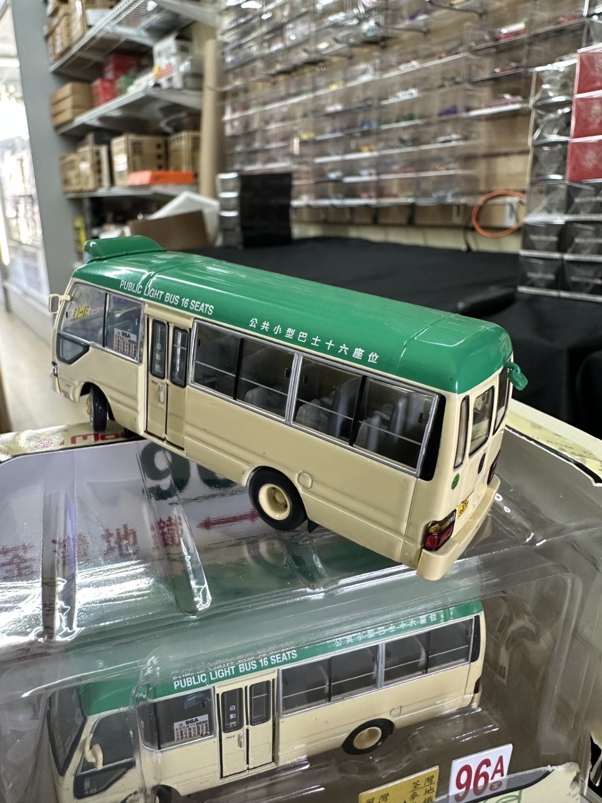 TOYOTA COASTER HONG KONG MINIBUS MINI BUS WHEELS STEER 1/64 DIECAST BY MODEL 1