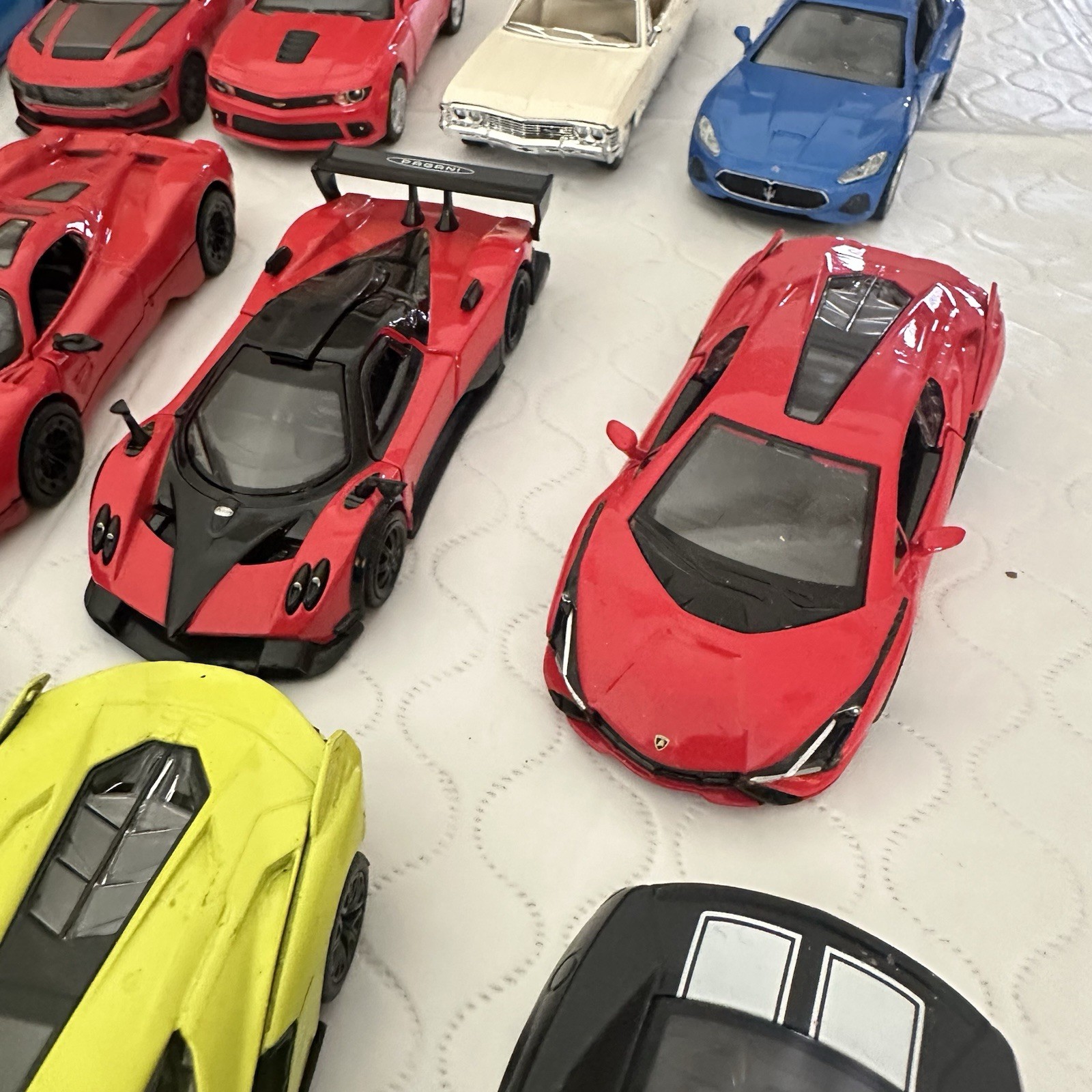 UNI Fortune Kintoy Hot Wheels KINSMART RMZ MSZ City QDiecast Cars 1/36 Lot Of 22