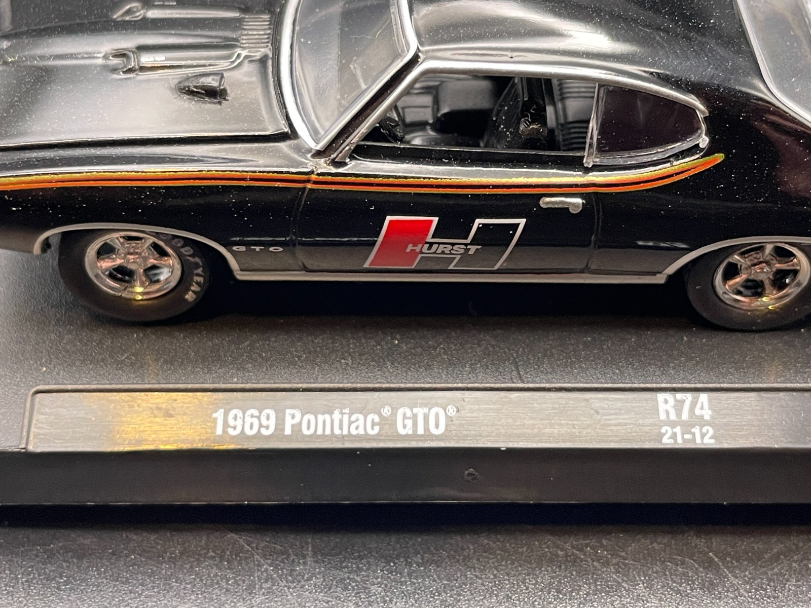 M2 MACHINES 1969 PONTIAC GTO JUDGE HURST- M2 MACHINES AUTO DRIVERS 69 HURST GTO