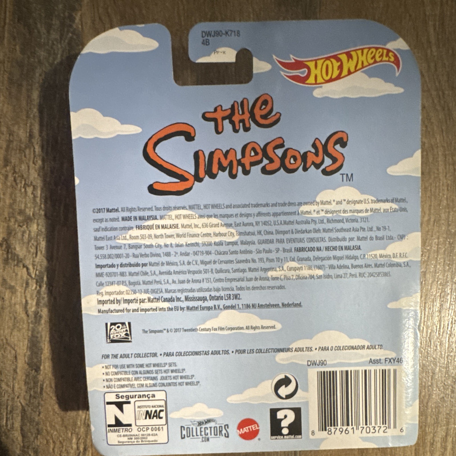 Hot Wheels Entertainment The Simpsons Family Car Pink Diecast 1:64 Unopened