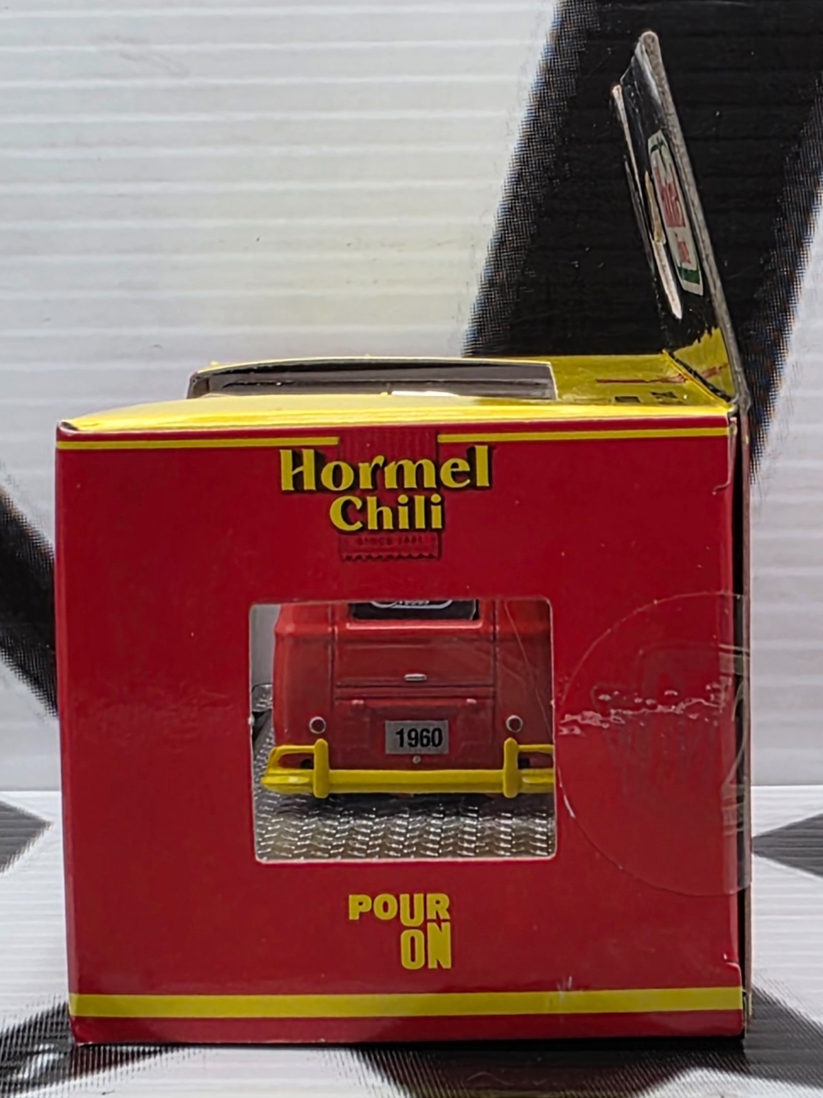 2022 M2 MACHINES ** 1960 VW DELIVERY VAN ** S116 22-09 ” HORMEL FOODS “