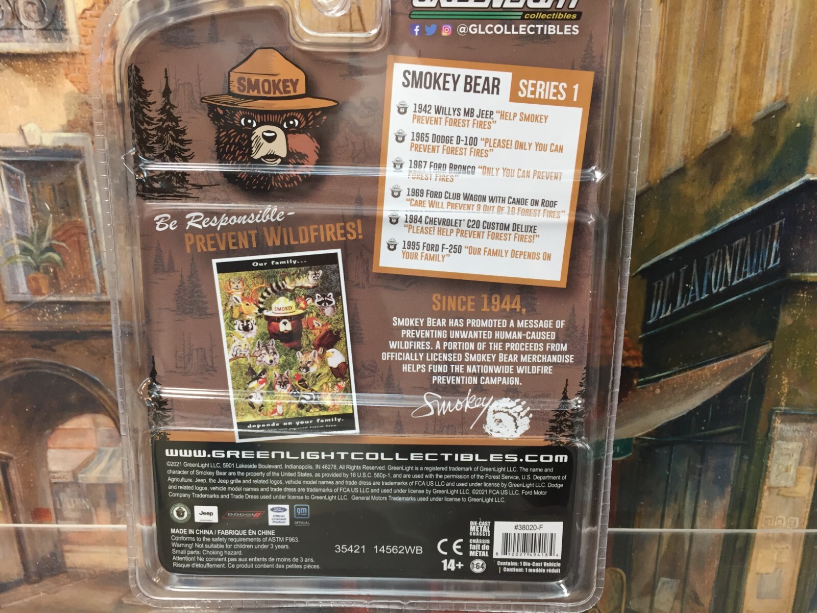 GREENLIGHT 1:64 SCALE HOBBY EXCLUSIVE SMOKEY BEAR 1995 FORD F-250 TRUCK NIP