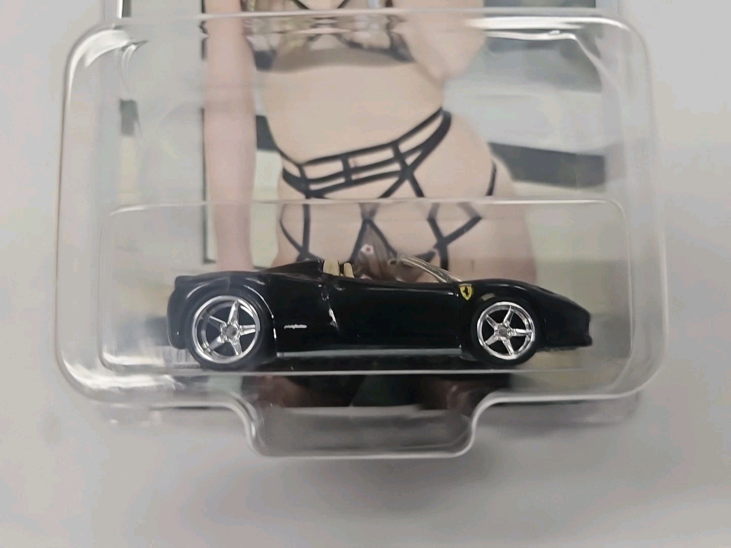 Hot Wheels 2013 Showroom Ferrari 458 Spider – Black with Tan Interior