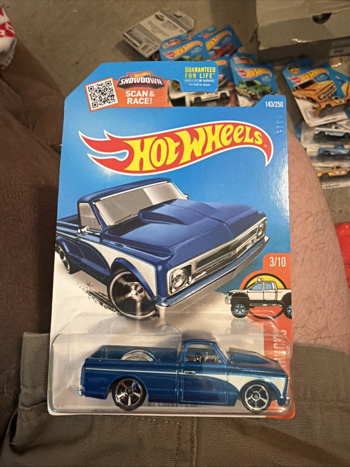 Hot Wheels HW Hot Trucks 3/10 (2015) Blue ’67 Chevy C10 143/250 NEW