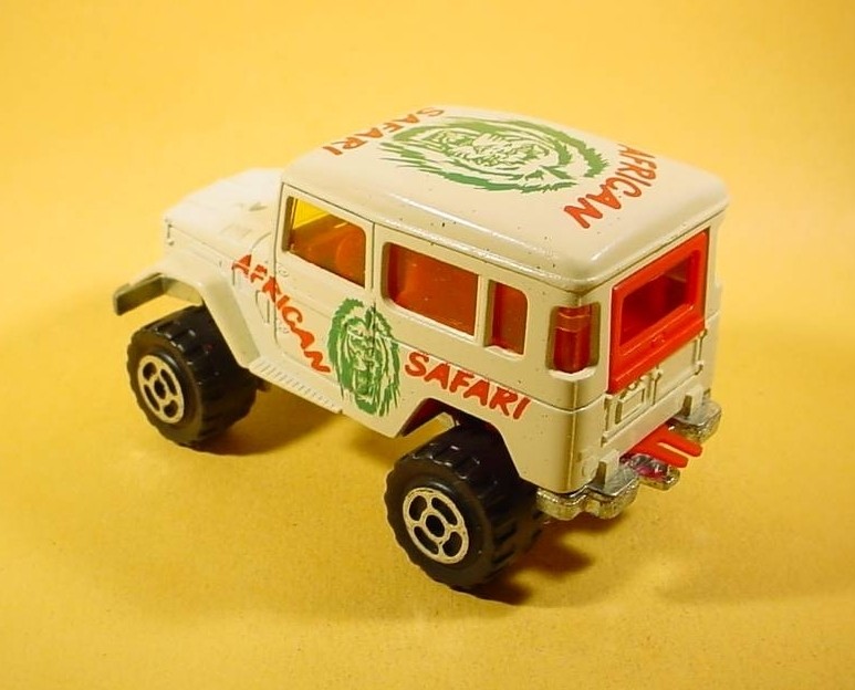 MAJORETTE # 277 BEIGE 4X4 TOYOTA LAND CRUISER FRANCE 1:53 LOOSE