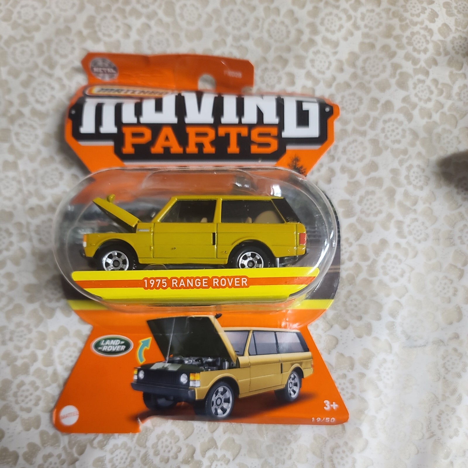 Matchbox 1975 Range Rover Bahama Gold #19 19/50 2022 Moving parts-2PCS
