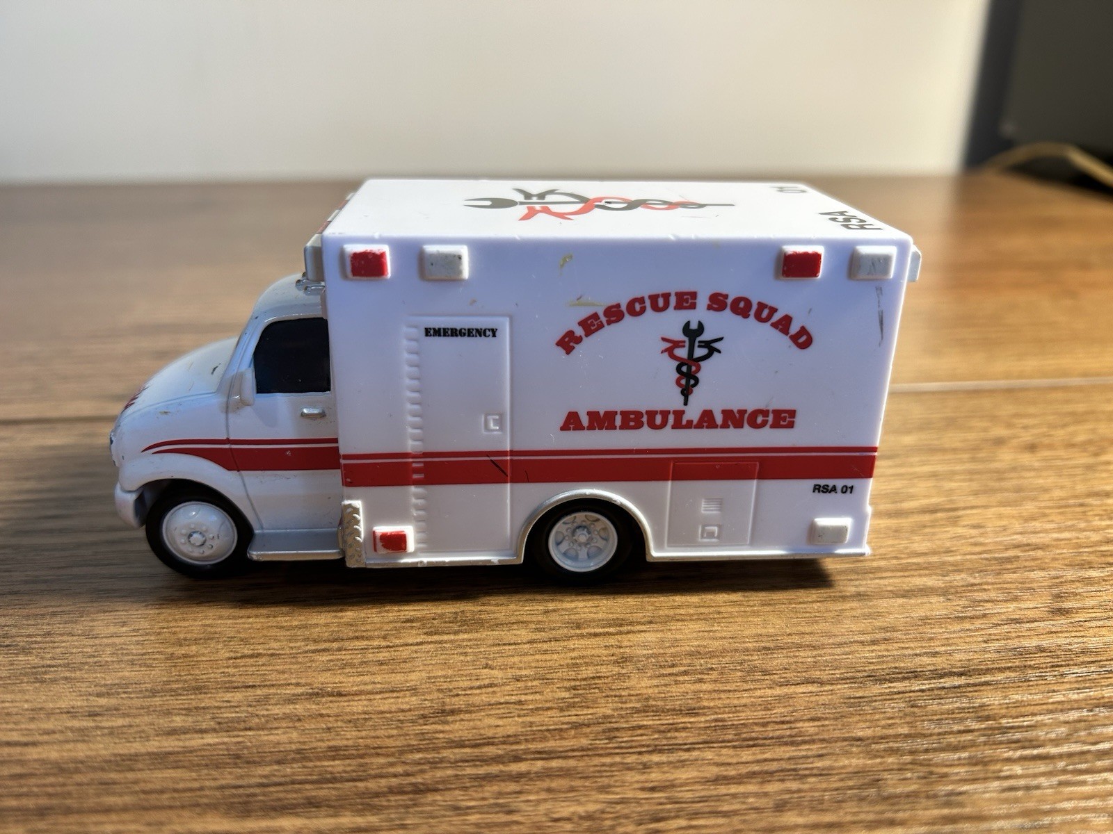 Disney Pixar Cars Movie Ambulance