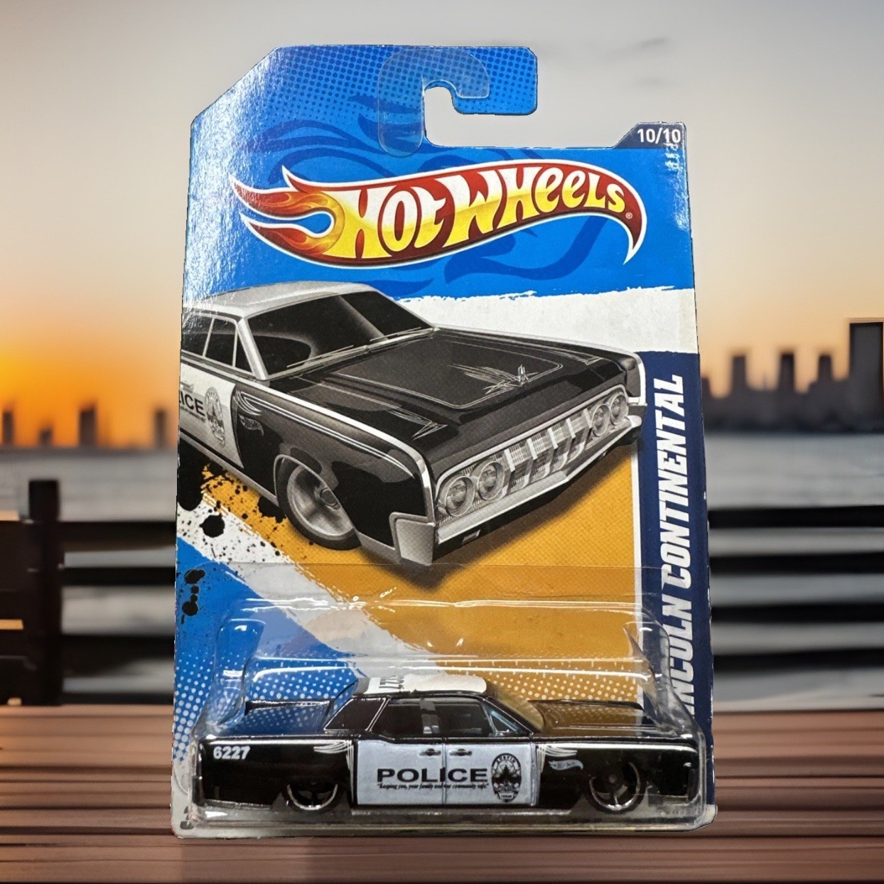 Hot Wheels HW Main Street 1:64 1964 Lincoln Continental Police Black White