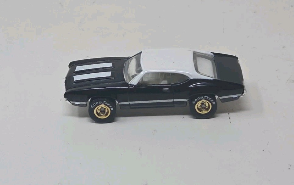 Hot Wheels OLDS 442 W30 – 1996 60s Muscle Car Collection EXCLUSIVE! Real Riders!