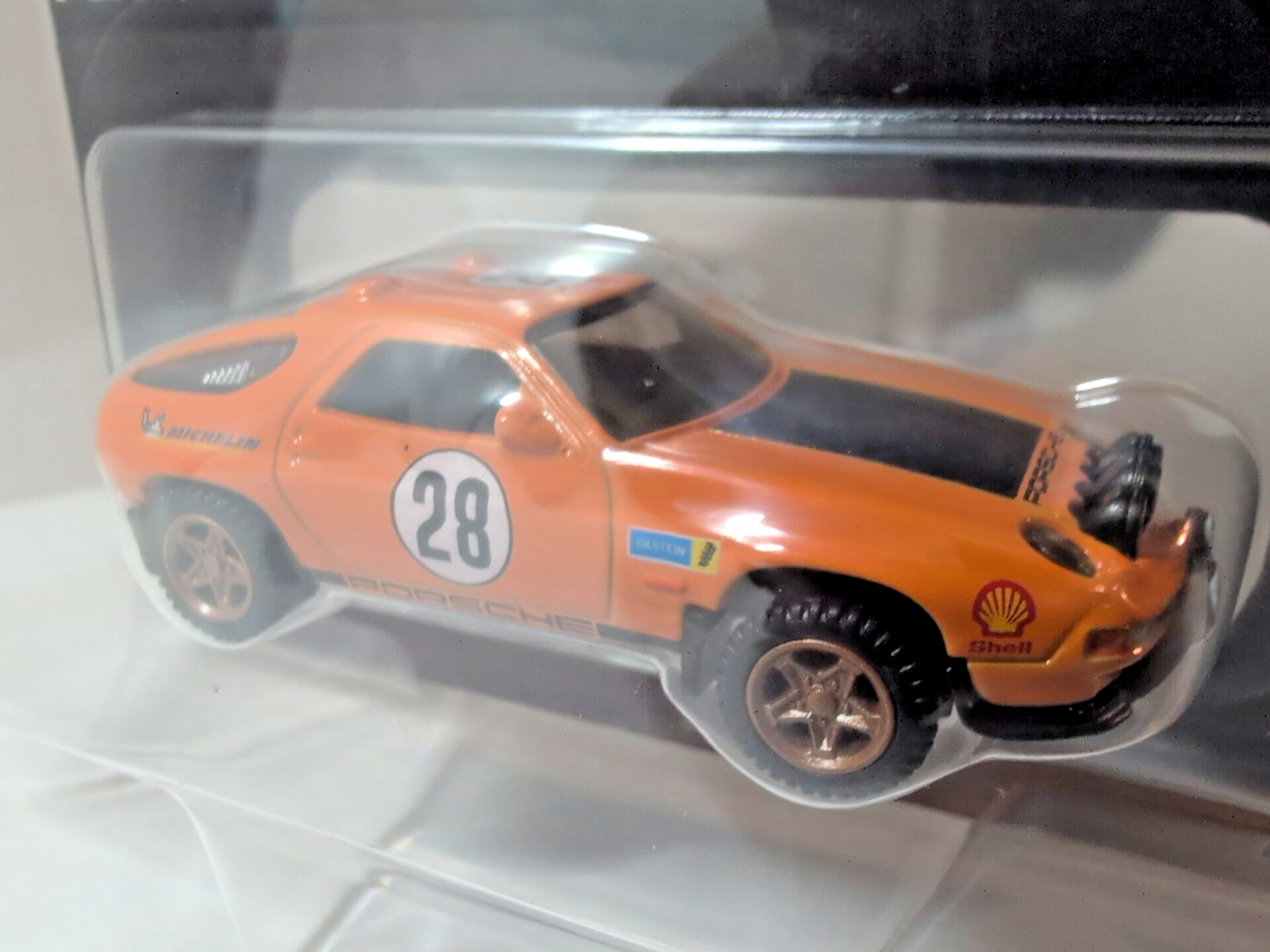 Hot Wheels Elite 64 Porsche 928 Safari Real Riders Mattel Creations Exclusive