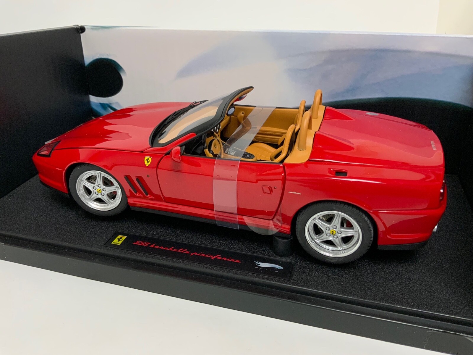 1/18 Hot Wheels Elite Ferrari 550 Barchetta in Rosso Corsa Red N2054 NC1129