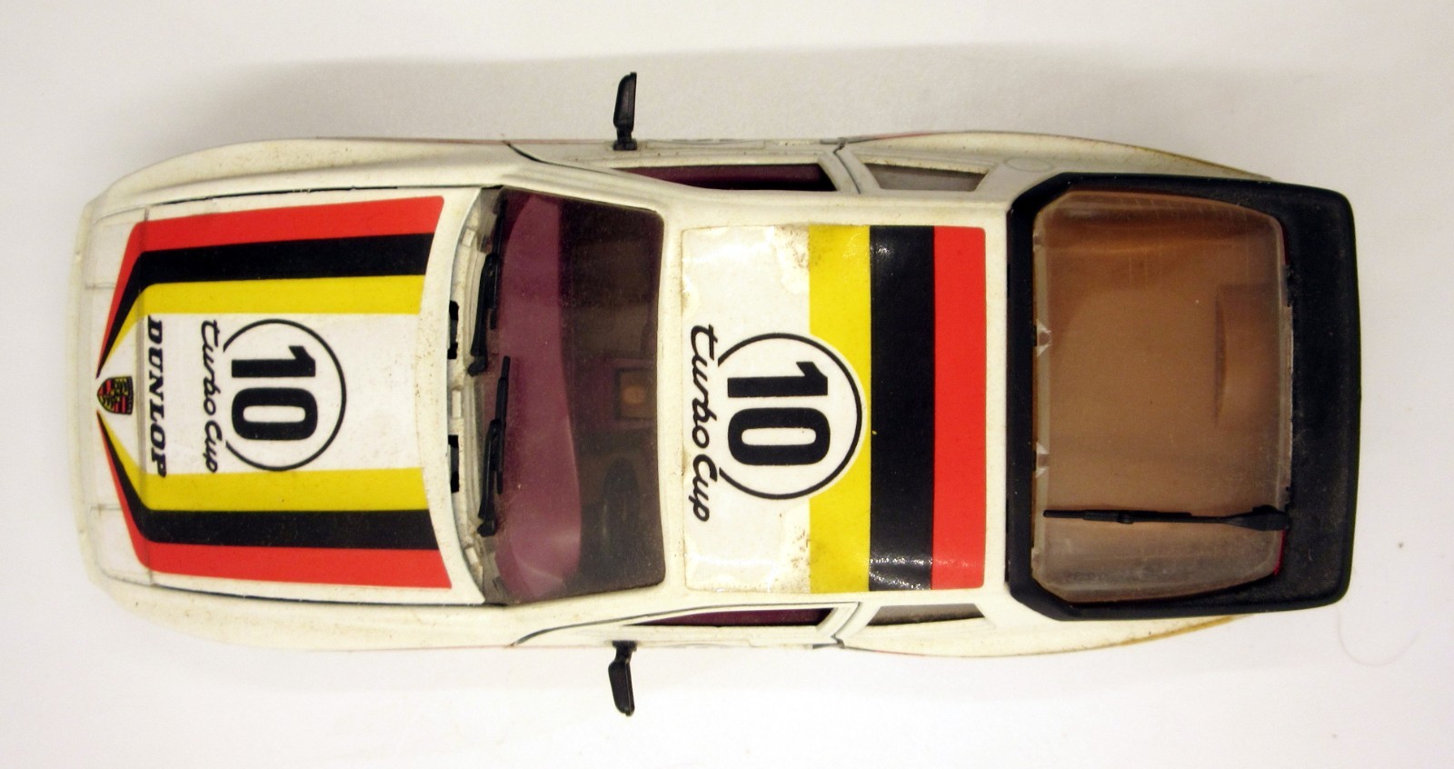 Majorette Porsche 944 Turbo, 1/24, Opening hood, doors & trunk
