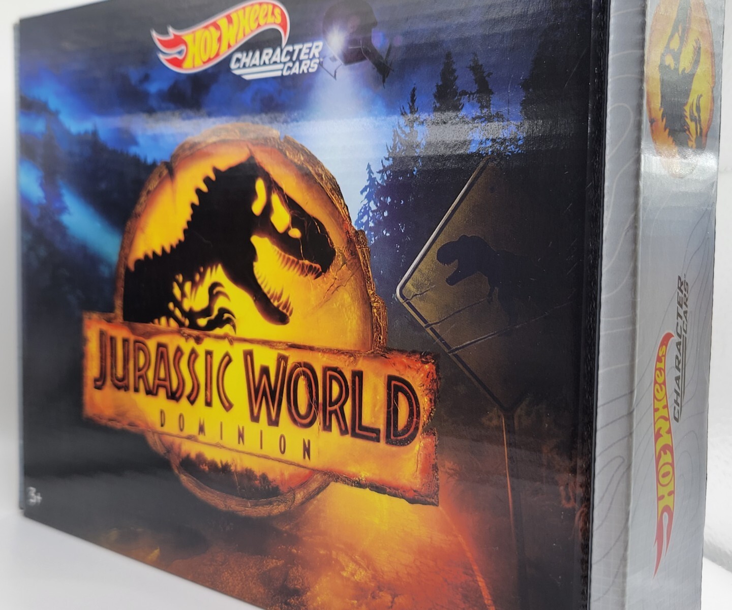 Hot Wheels Jurassic World Dominion 2022 Dinosaur Character Car 5 Pack Box Set