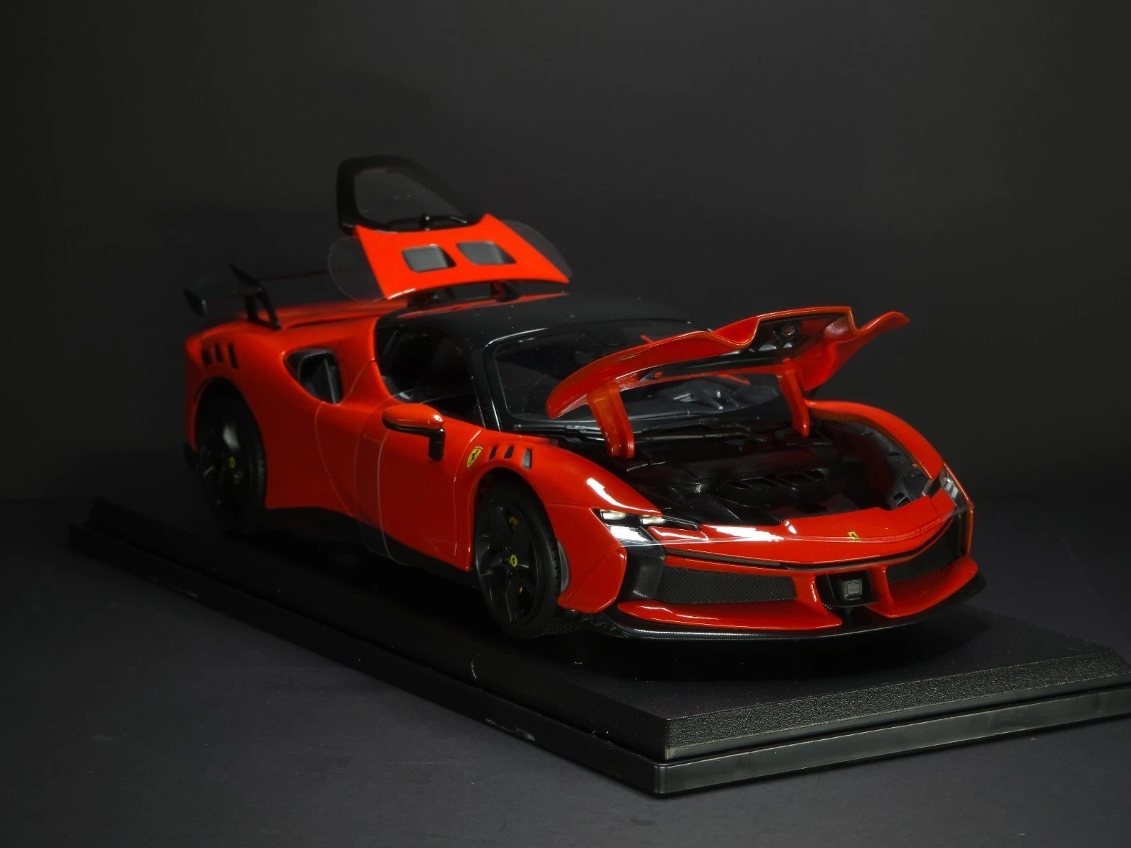 Ferrari SF90 XX Stradale 1:18 Maisto Exclusive Style Special Edition – Red