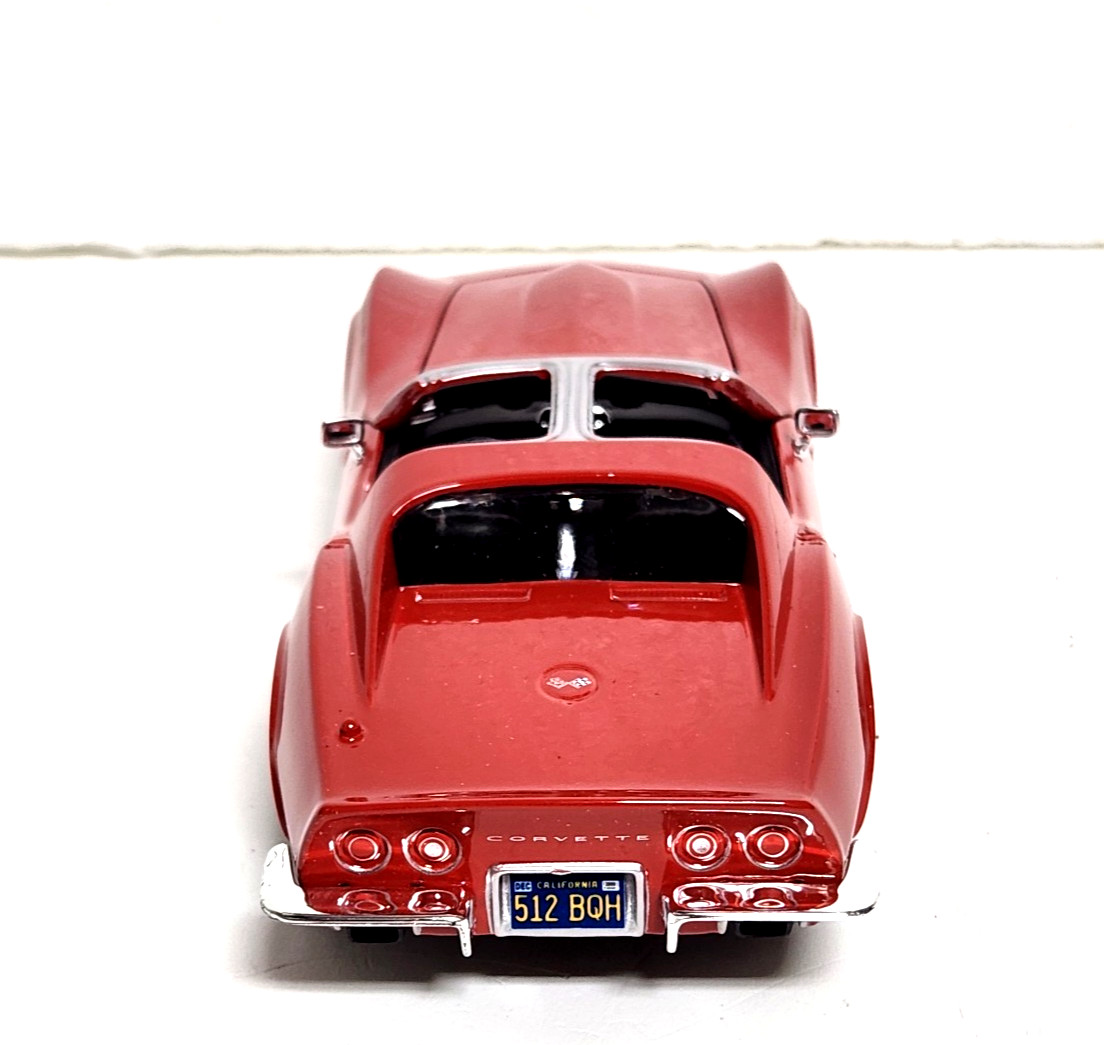 Diecast 1970 Red Chevy Corvette Stingray T-Top 1:24 Scale – Maisto