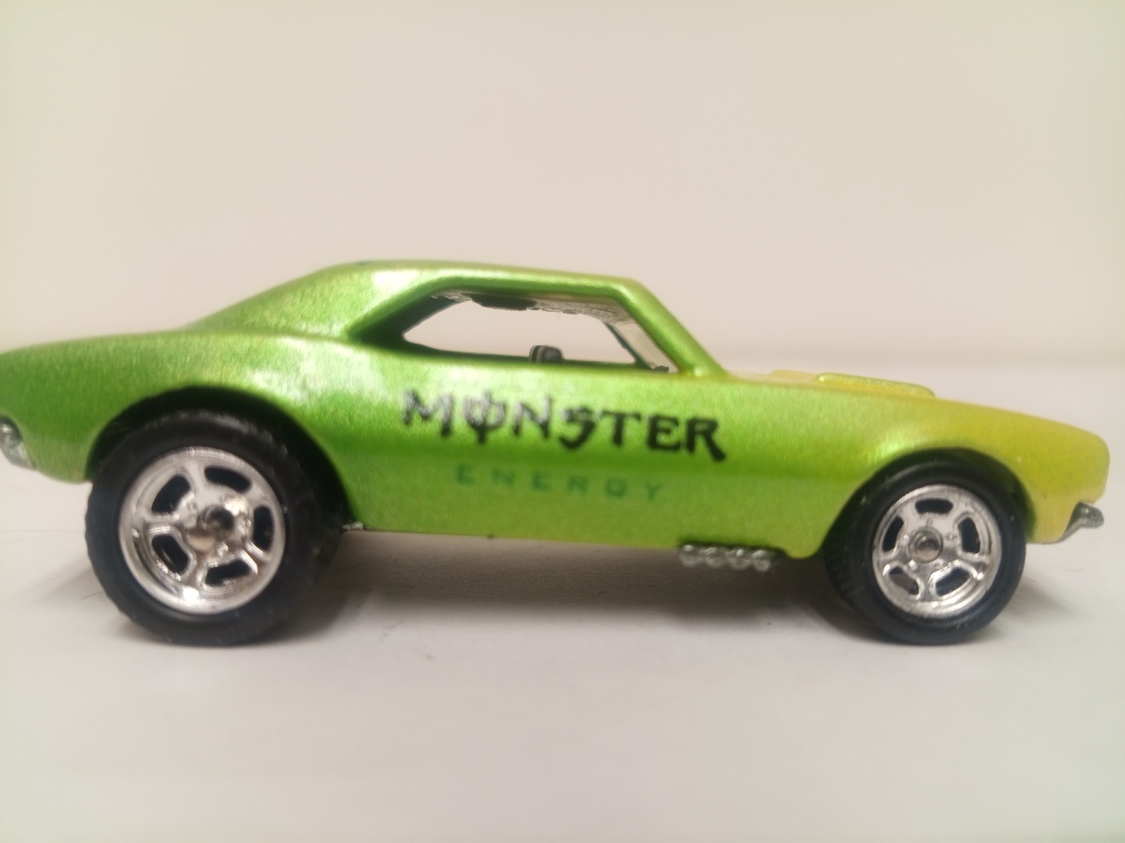 Hot Wheels CUSTOM ’67 CAMARO Chevy Monster Energy Die-Cast Car 1/64 RR