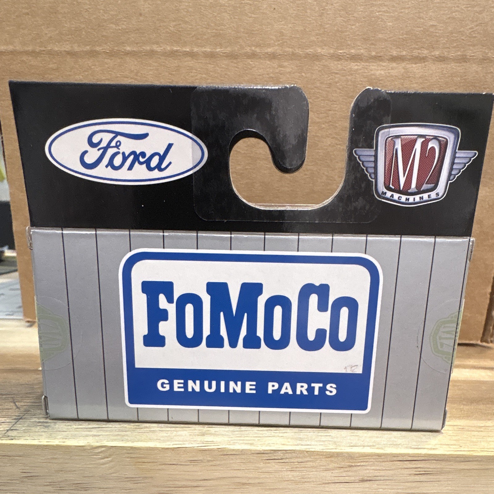 M2 Machines FoMoCo 1972 Ford F-250 Custom 4×4 1:64 Silver/Black Diecast