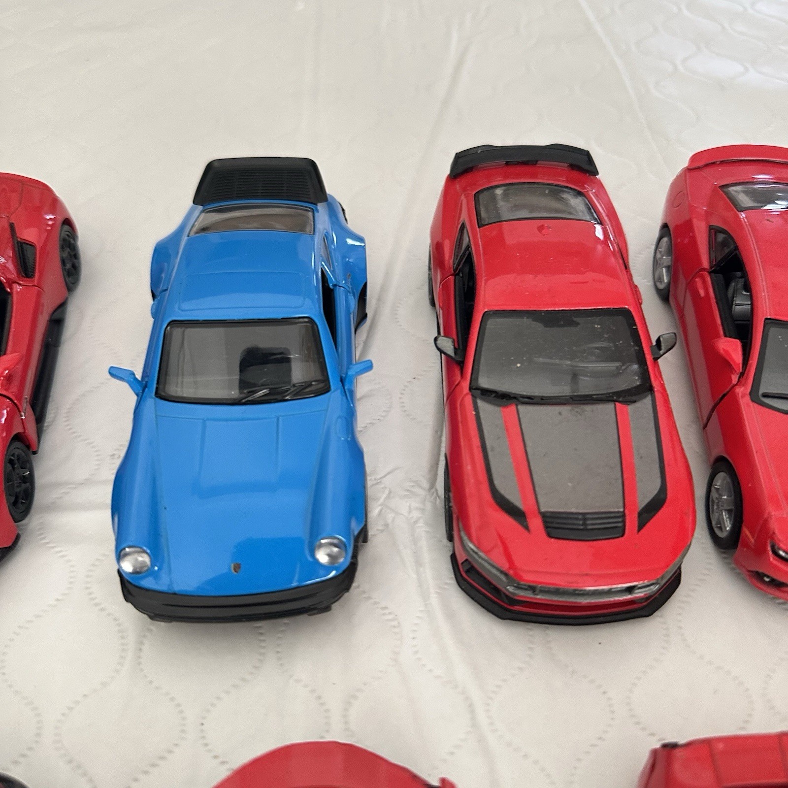UNI Fortune Kintoy Hot Wheels KINSMART RMZ MSZ City QDiecast Cars 1/36 Lot Of 22
