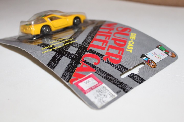KID’S PIC DIE-CAST SUPER WHEEL CAR CORVETTE 04775 NEW IN ORIGINAL PACKAGE