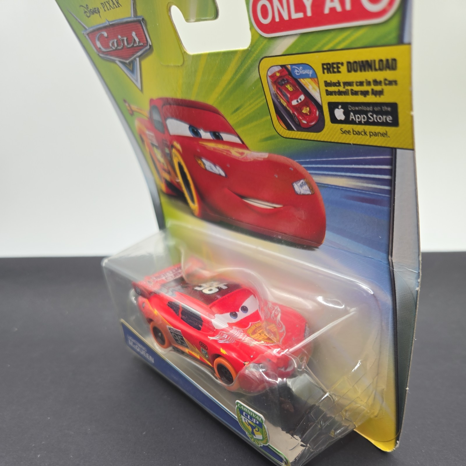 Disney Pixar Cars LIGHTNING MCQUEEN Carnival Cup Die-Cast T-ROC Target Ex. 2015