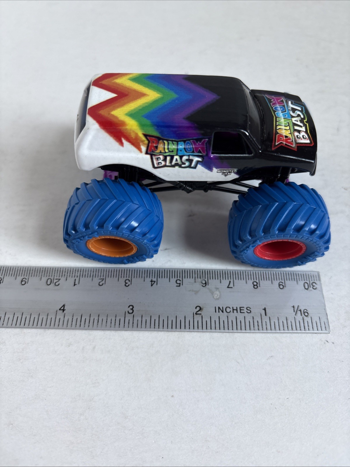 Monster Jam Rainbow Blast Monster Truck 1:64 Retired Multi-Color