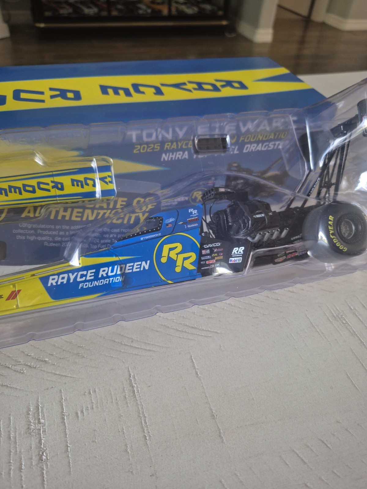 NHRA TOP FUEL DRAGSTER #14TF STEWART “RRF” (2025) 1/24 BY AUTO WORLD AWN052