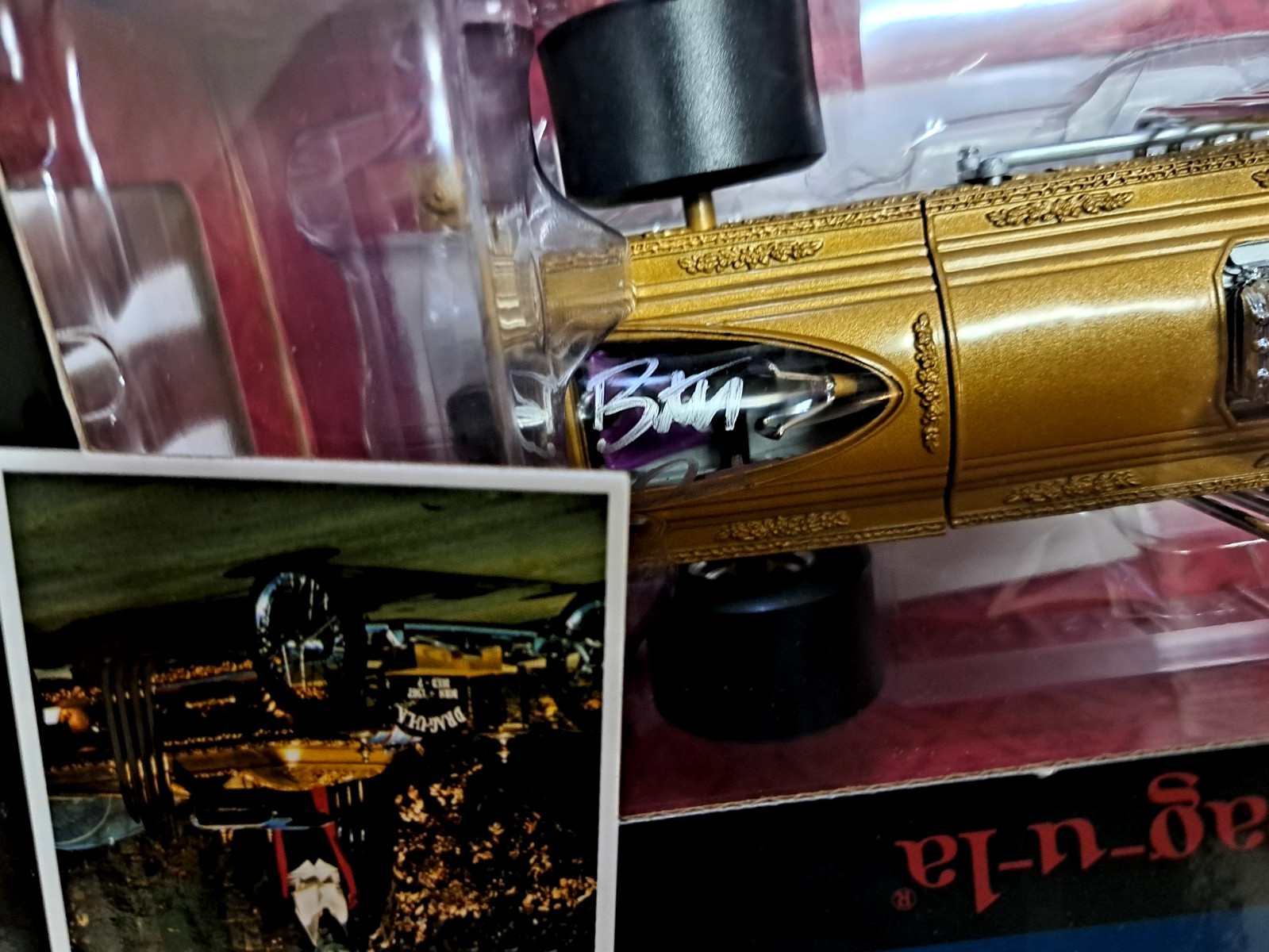 MUNSTERS DRAGULA 1/18 Scale DieCast Signed