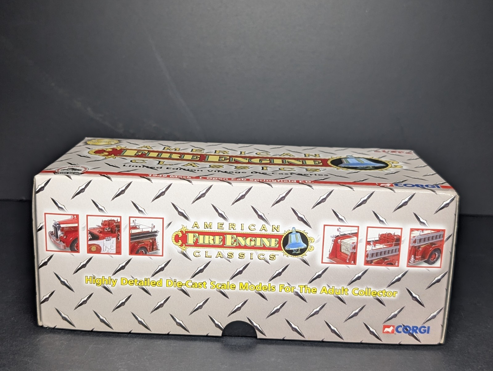 2005 CORGI American Fire Engine Classics 1949 Mack L Open Cab Springfield F.D.