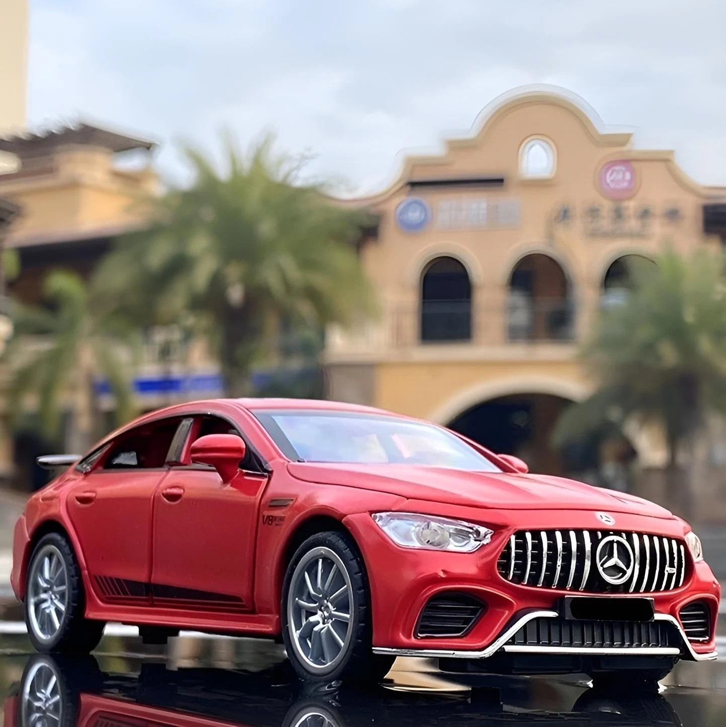 1:32 Mercedes-Benz AMG GT63 Diecast Model Car – Light & Sound Toy Sportscar Gift