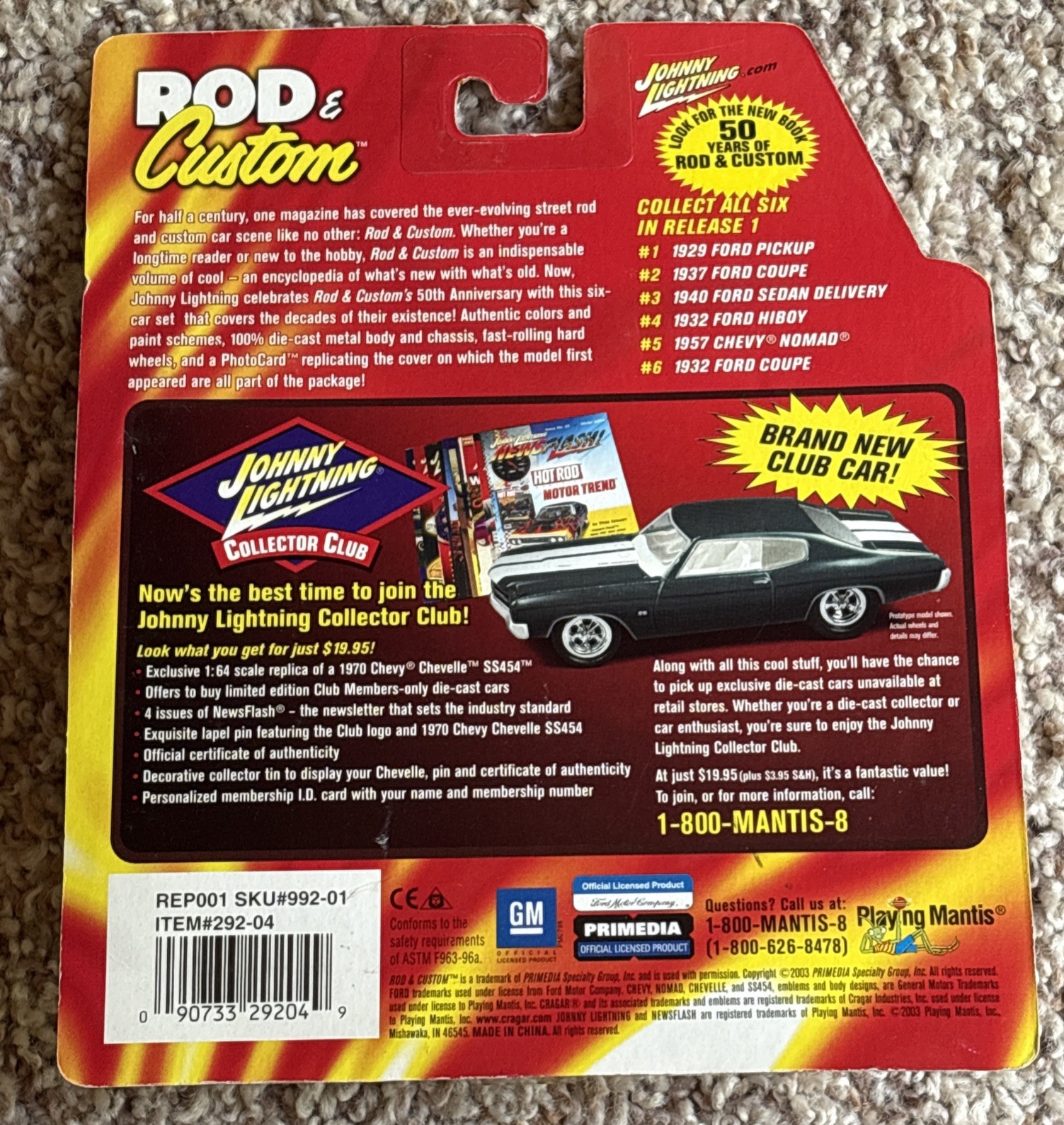 Johnny Lightning 1932 Ford Coupe Rod & Custom Diecast 1:64 Black Hot Rod Car