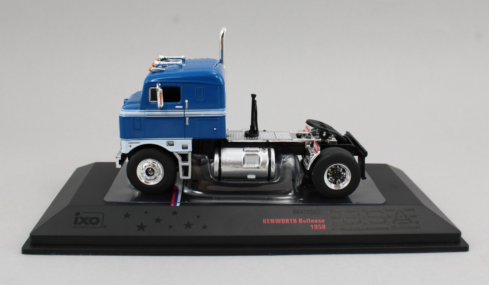 1:64 IXO Models *BLUE & WHITE* 1950 Kenworth Bullnose COE Semi Truck *NIB*