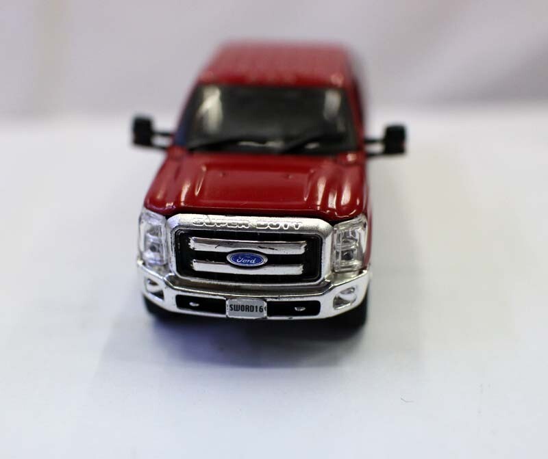 Metal 1/64 Scale Ford F250 Pickup Truck Double Seat Diecast Alloy Toy Model Gift