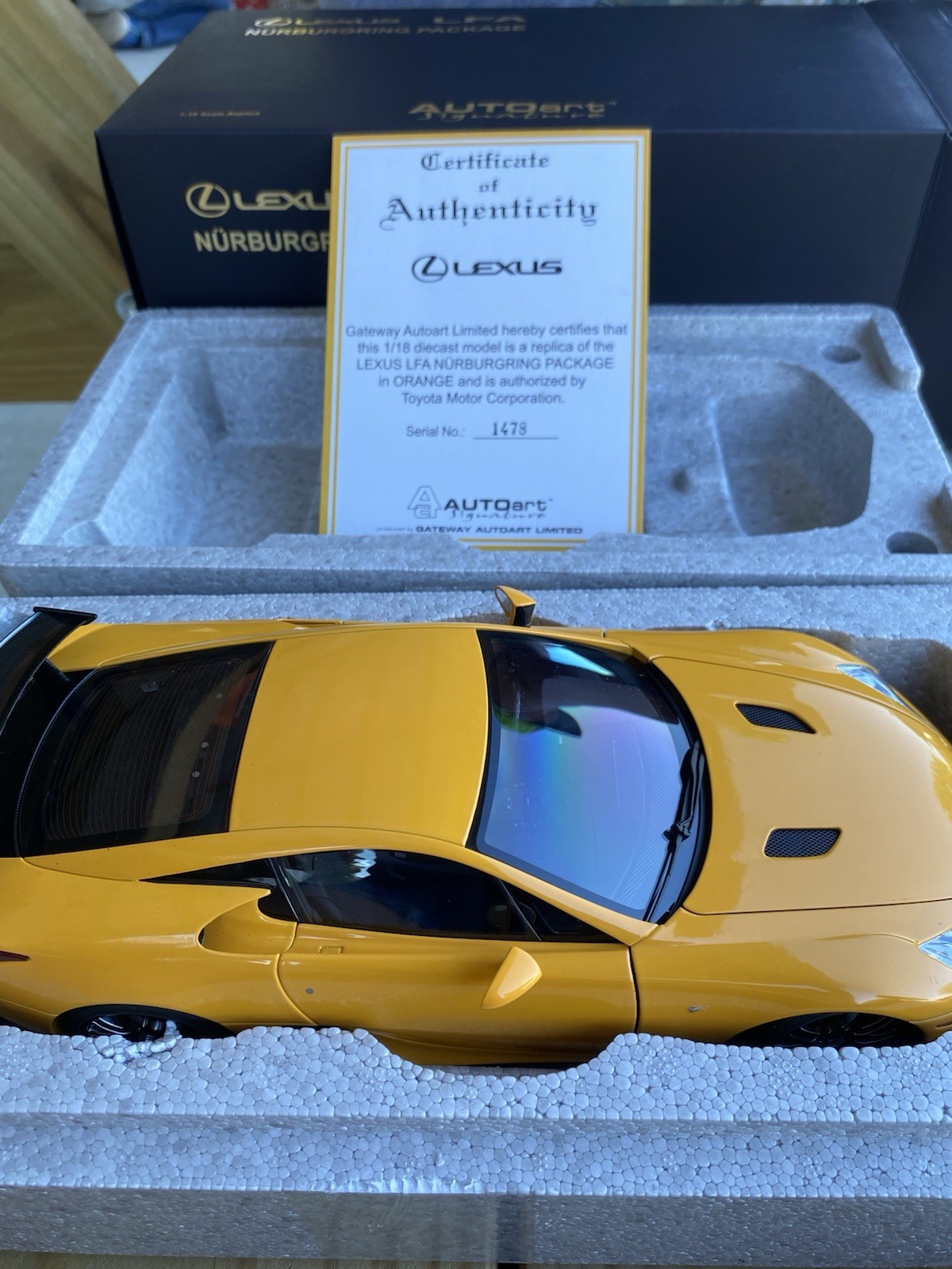 1 18 EBBRO 44516 LEXUS LFA Yellow model cars