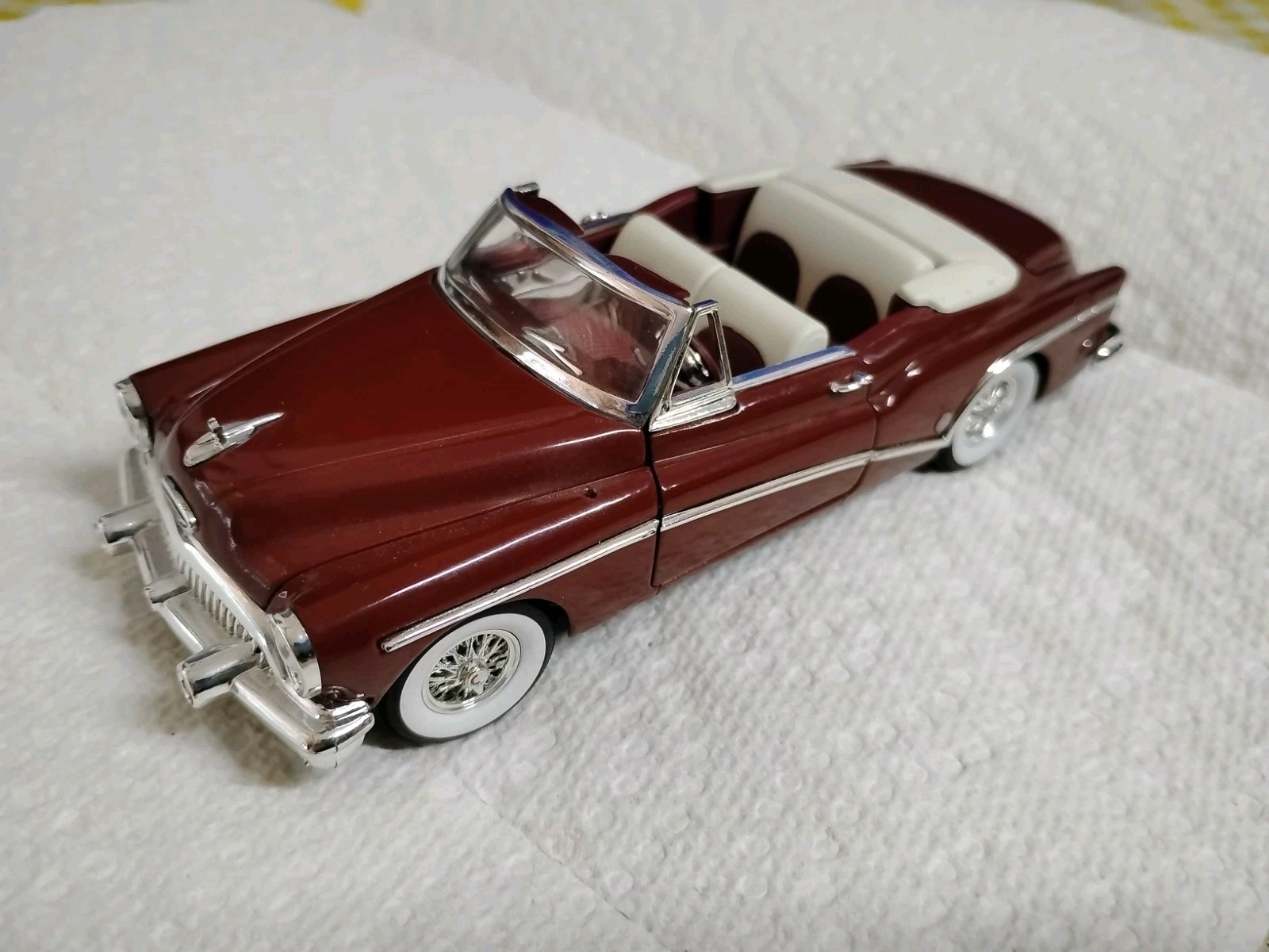 Signature Models 1953 Buick Skylark Convertible 1/43 Scale Diecast Loose