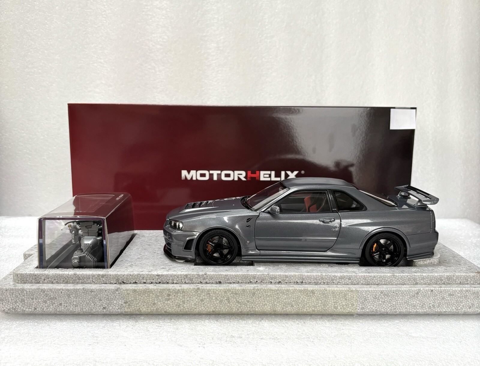 1/18 MotorHelix Nissan Skyline R34 GT-R Nismo Z-tune Gun Metallic Gray Diecast