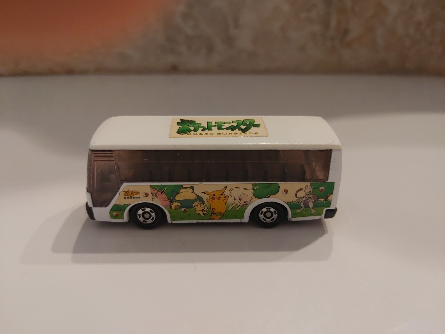 Tomica 1988 Tomy #41 Isuzu Super Hi-Decker Bus Pokemon S 1:145