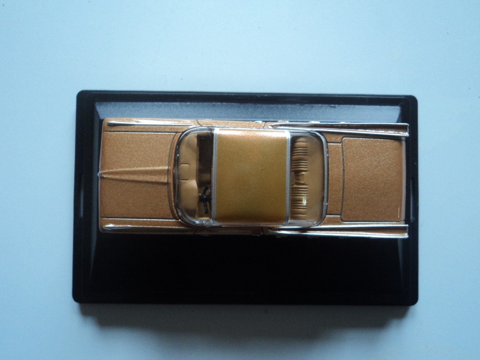 Oxford 1959 PONTIAC BONNEVILLE Canyon Copper 1/87 HO diecast car GM
